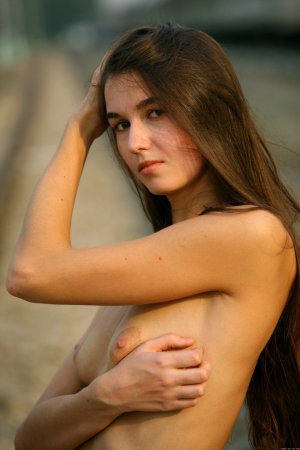 Anastasia D – Daring girl naked on train tracks photo 15