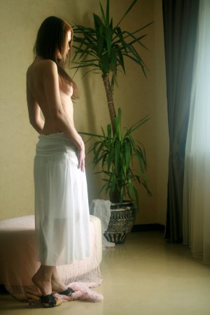 Asha A – She takes her slip off photo 5