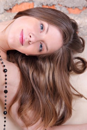 Anita C – Sweetie shows pussy. photo 8