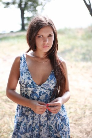 Henessy A – Young chick wants more photo 13