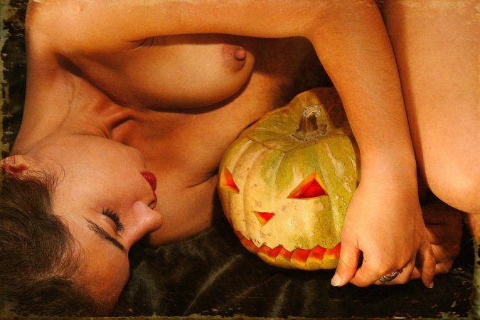 Idoia A – Solo on Halloween photo 5