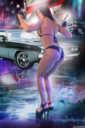 Carmen – Rogue babe exposing ass photo 6
