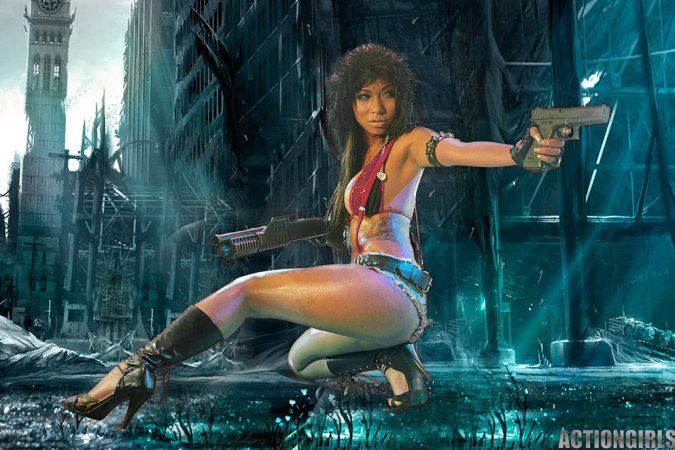 Lyla – Sexy babe & toy gun photo 10